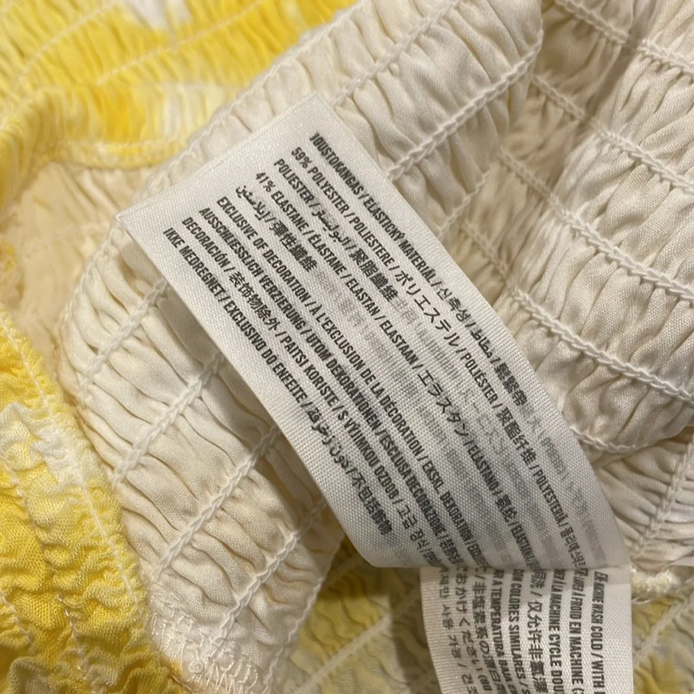Abercrombie Kids off shoulder stretchy tank in yellow & white tie dye size 9/10